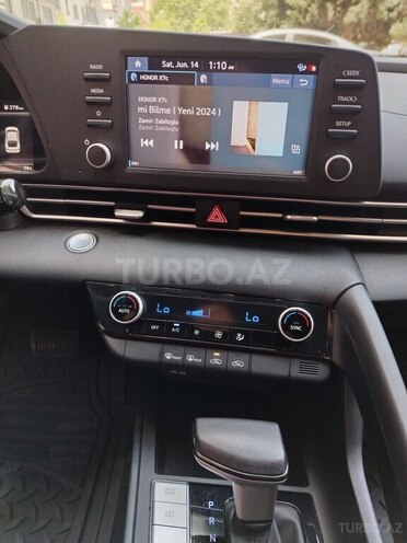 Hyundai Elantra-8