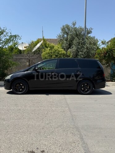 Mitsubishi Grandis 2003, 226,000 km - 2.4 л - Bakı