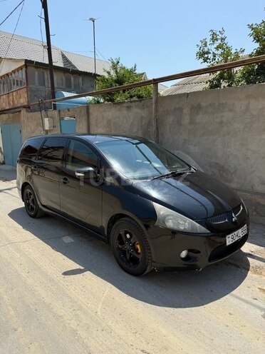 Mitsubishi Grandis 2003, 226,000 km - 2.4 л - Bakı