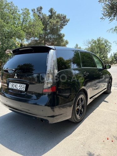 Mitsubishi Grandis 2003, 226,000 km - 2.4 л - Bakı