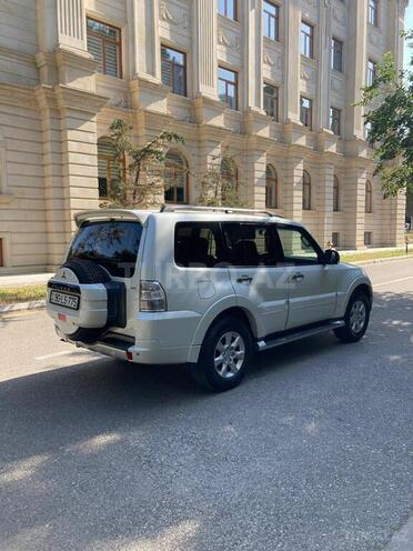 Mitsubishi Pajero 2010, 177,000 km - 3.5 l - Bakı