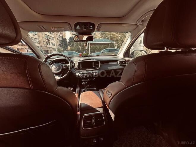 Kia Sorento-8