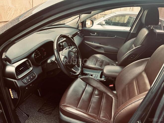 Kia Sorento-11