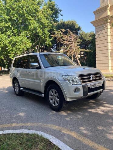 Mitsubishi Pajero 2010, 177,000 km - 3.5 l - Bakı