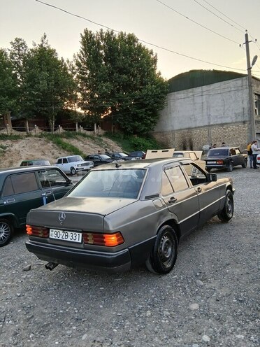 Mercedes 190 1988, 542,843 km - 2.5 l - Bərdə