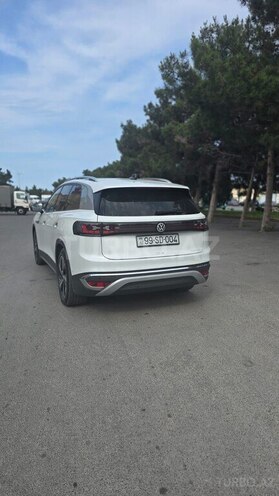 Volkswagen ID.6 Crozz 2022, 16,900 km - 0.0 l - Bakı