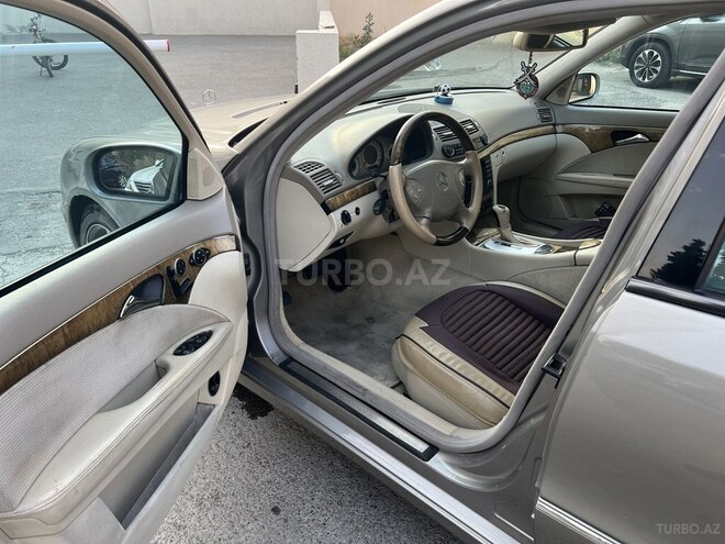 Mercedes E 200 2005, 99,999 km - 1.8 l - Bakı
