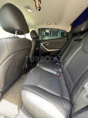 Hyundai Elantra 2015, 150,000 km - 1.8 l - Bakı