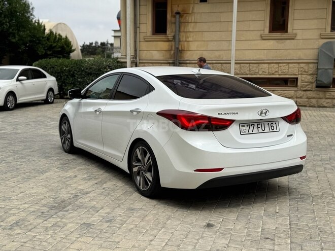 Hyundai Elantra 2015, 150,000 km - 1.8 l - Bakı