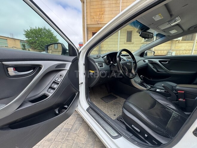 Hyundai Elantra 2015, 150,000 km - 1.8 l - Bakı