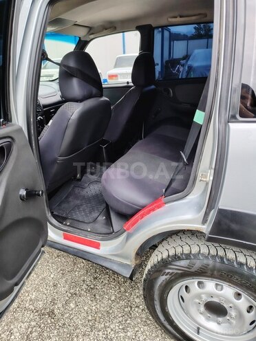 Chevrolet Niva 2015, 360,000 km - 1.7 л - Yevlax