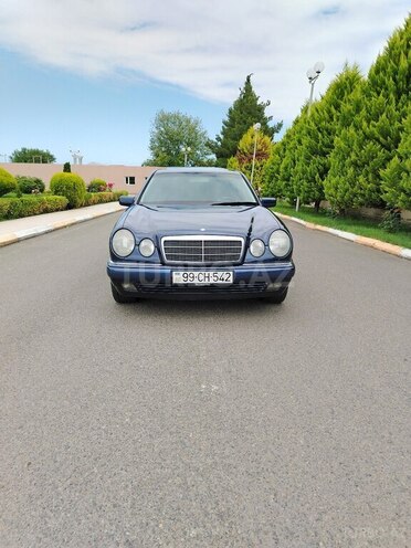 Mercedes E 240 1998, 280,000 km - 2.4 l - Göygöl