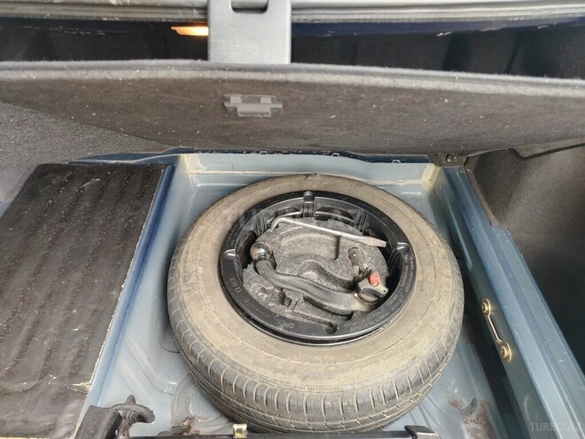 Mercedes E 240 1998, 280,000 km - 2.4 l - Göygöl