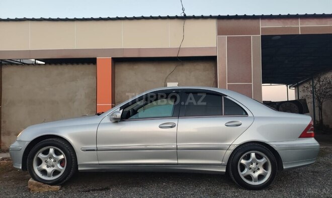 Mercedes C 240 2000, 341,000 km - 2.4 l - Bakı