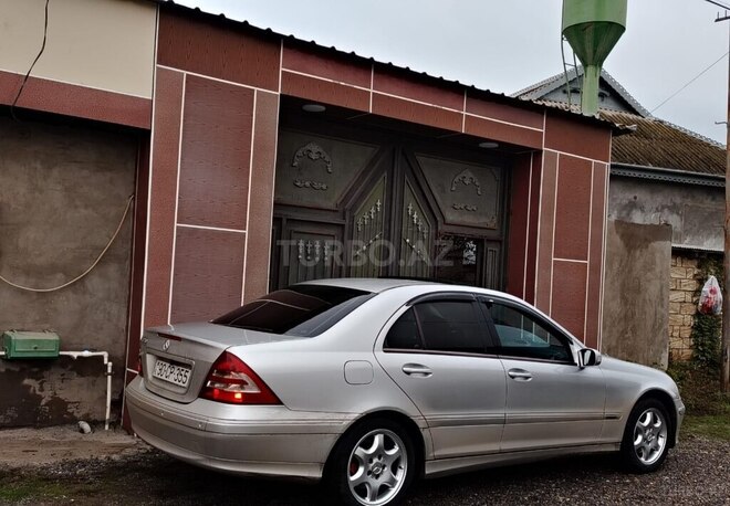 Mercedes C 240 2000, 341,000 km - 2.4 l - Bakı