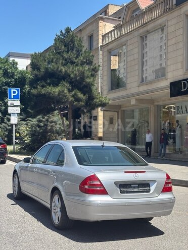Mercedes E 350 2004, 224,000 km - 3.5 l - Bakı