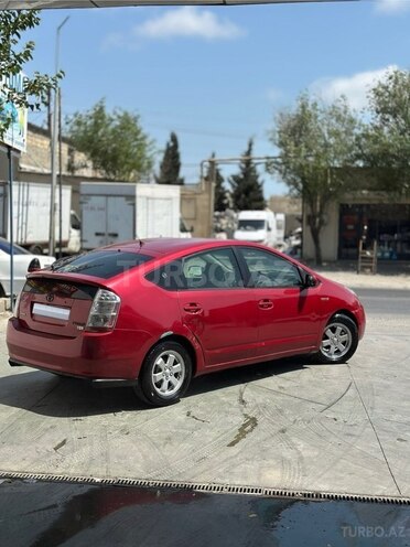 Toyota Prius-4