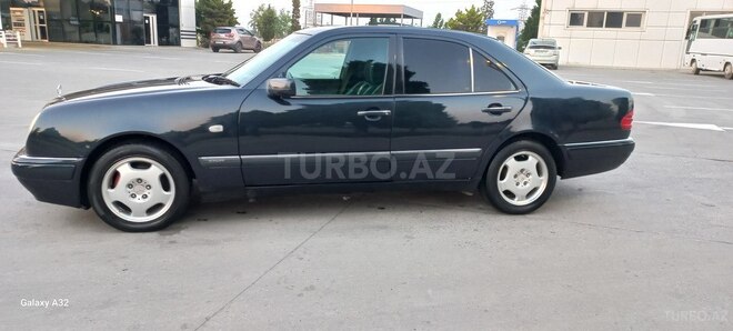 Mercedes E 230 1996, 202,012 km - 2.3 l - Bakı