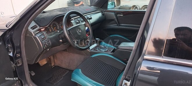 Mercedes E 230 1996, 202,012 km - 2.3 l - Bakı