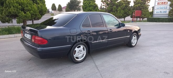 Mercedes E 230 1996, 202,012 km - 2.3 l - Bakı