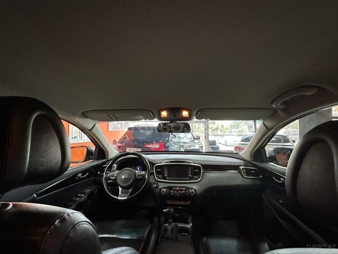 Kia Sorento-14