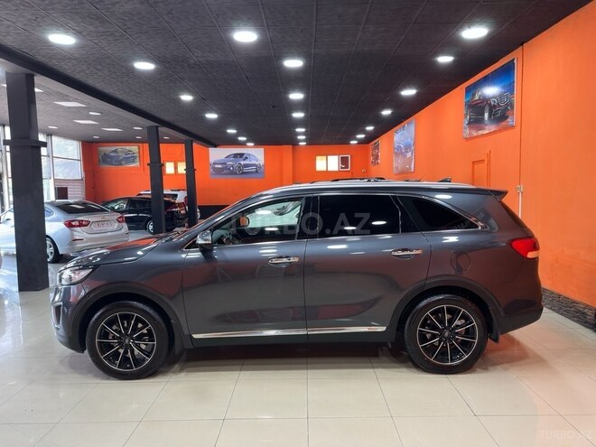 Kia Sorento-4