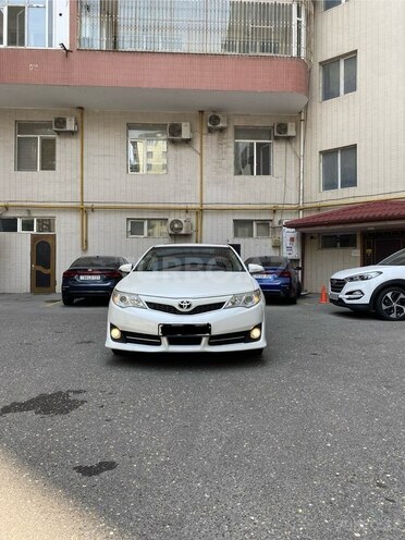 Toyota Camry-9