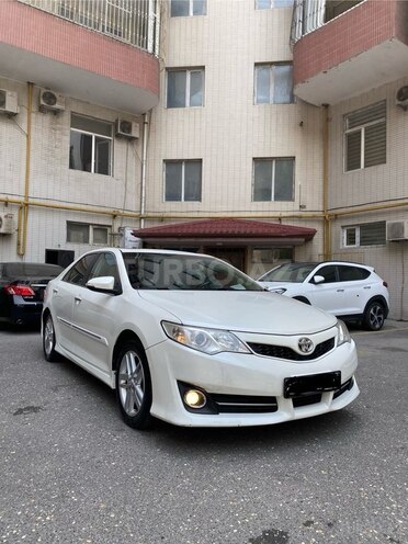 Toyota Camry-1