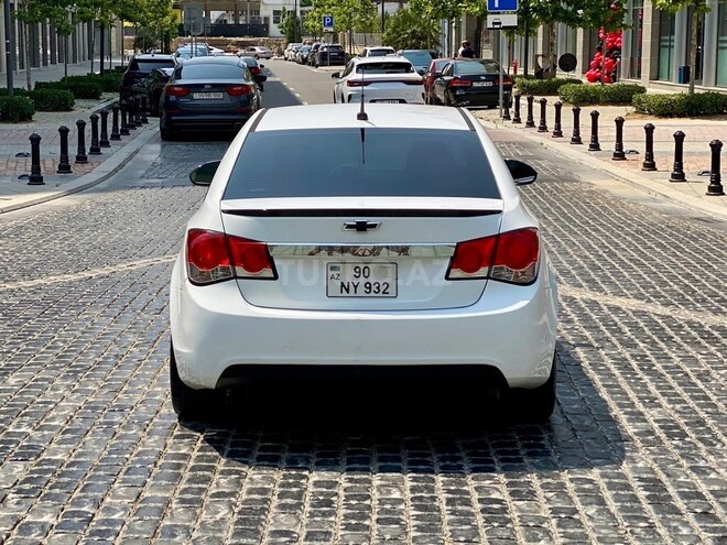 Chevrolet Cruze-8