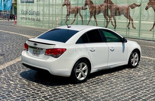 Chevrolet Cruze-6