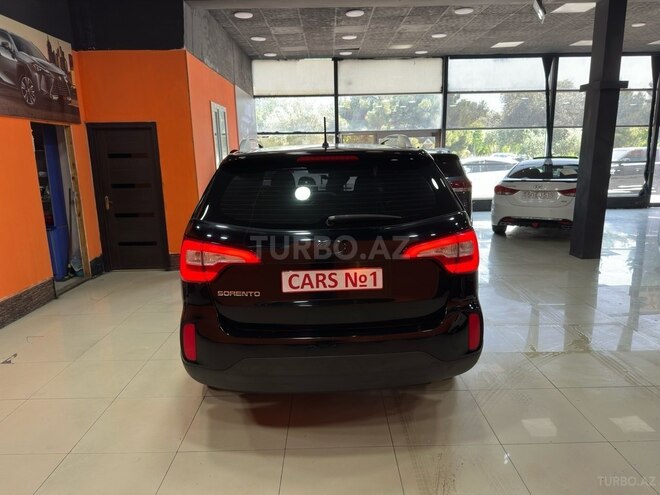 Kia Sorento-9