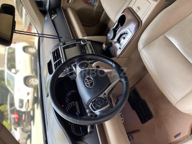 Toyota Camry-2