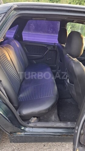 Opel Vectra 1994, 295,000 km - 2.0 l - Quba