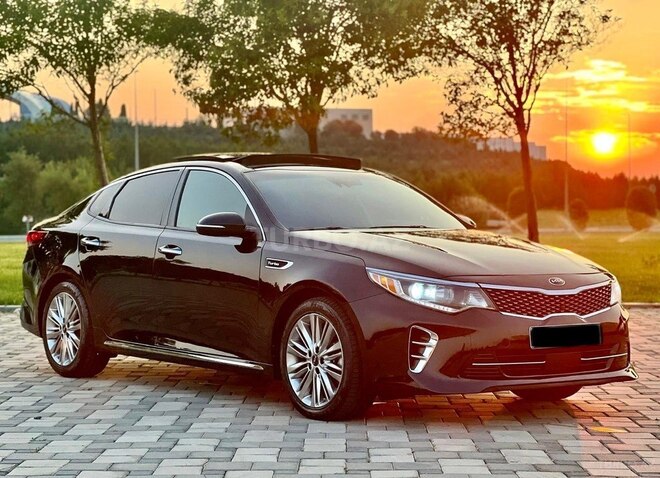 Kia Optima-4
