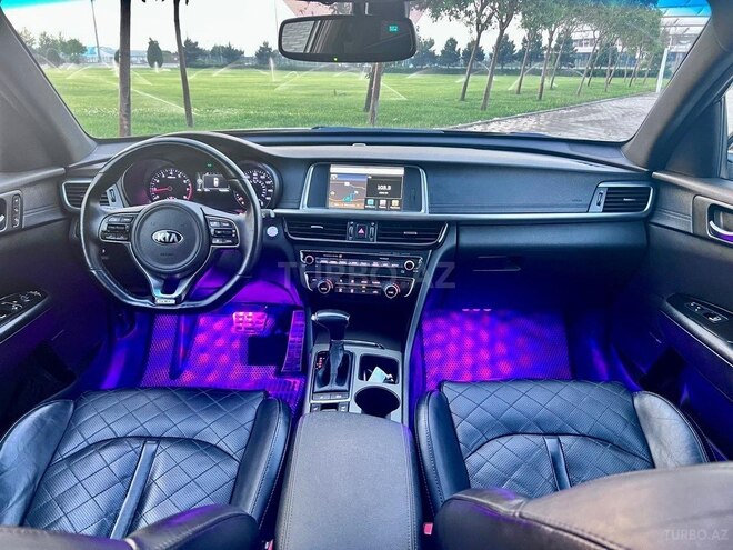 Kia Optima-21