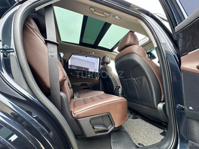Kia Sorento-9