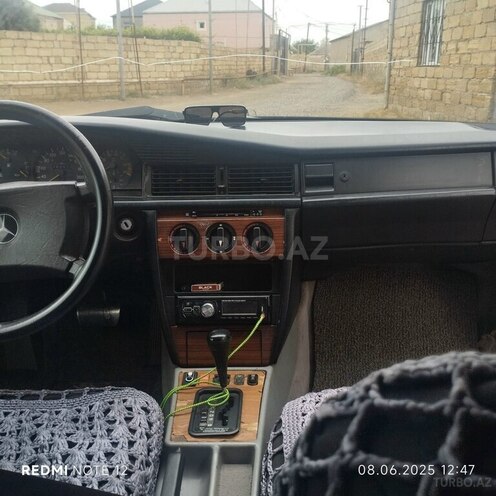 Mercedes 190 1991, 568,000 km - 2.0 л - Sumqayıt