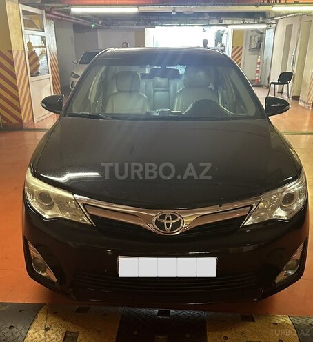 Toyota Camry-1