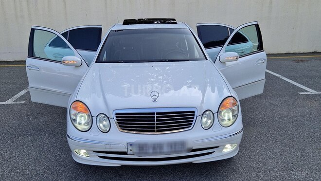 Mercedes E 320 2004, 259,000 km - 3.2 л - Sumqayıt