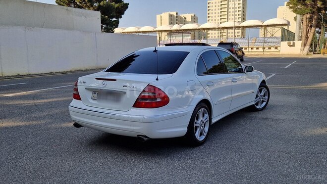 Mercedes E 320 2004, 259,000 km - 3.2 л - Sumqayıt