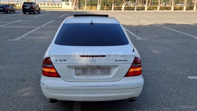Mercedes E 320 2004, 259,000 km - 3.2 л - Sumqayıt