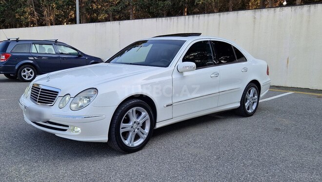 Mercedes E 320 2004, 259,000 km - 3.2 л - Sumqayıt