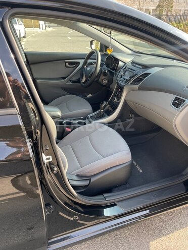 Hyundai Elantra 2015, 241,402 km - 1.8 l - Bakı