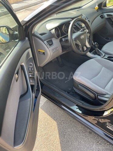 Hyundai Elantra 2015, 241,402 km - 1.8 l - Bakı