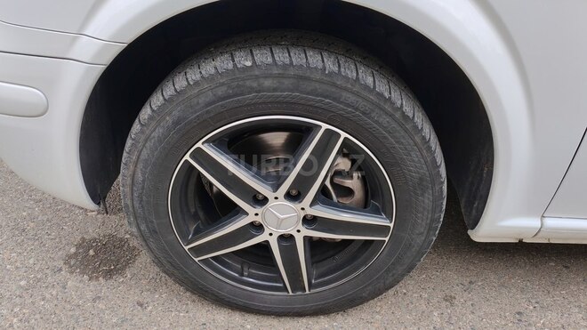 Mercedes Vito 111 2009, 233,242 km - 2.2 л - Tovuz