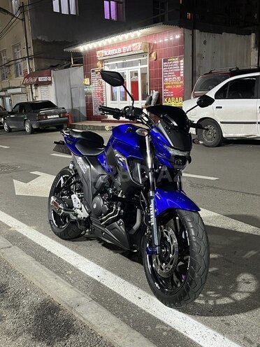 Yamaha FZ25-6