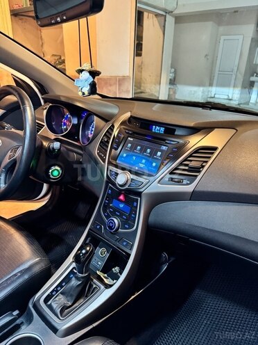 Hyundai Avante 2015, 191,500 km - 1.6 л - Bakı