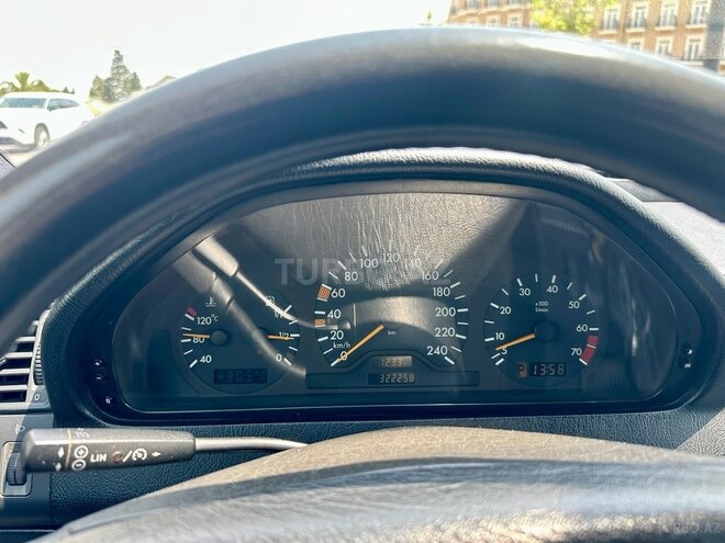 Mercedes C 200 2000, 322,000 km - 2.0 l - Bakı