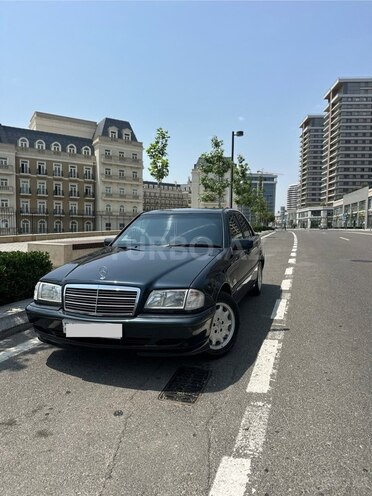 Mercedes C 200 2000, 322,000 km - 2.0 l - Bakı