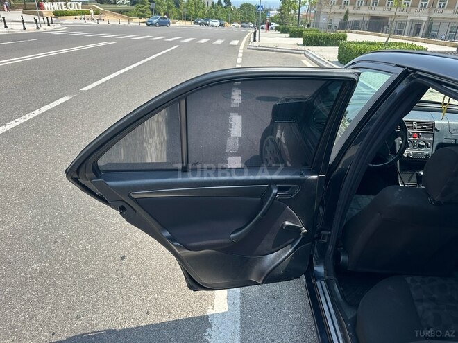 Mercedes C 200 2000, 322,000 km - 2.0 l - Bakı